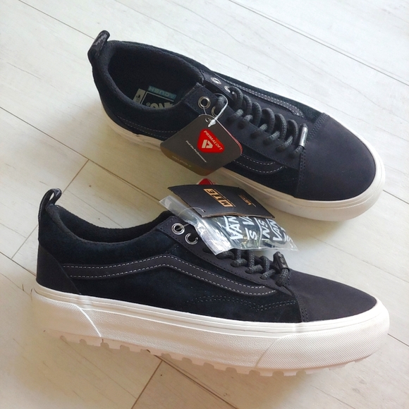 VANS VAULT NEW MTE-1 LX Old Skool Shoes Black - Picture 1 of 14